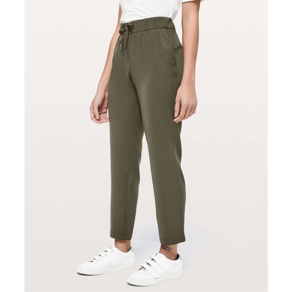 Lululemon On The Fly Pant Woven 26” Inseam In Dark Olive Size 6